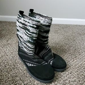 TOMS Snow Boots